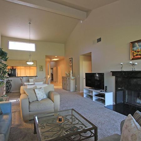 V3859 - Waterfall Hole Palm Desert Exterior photo
