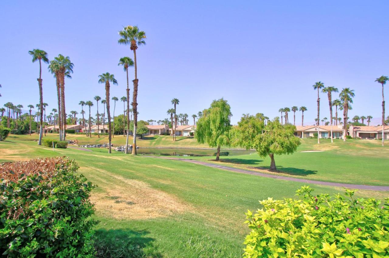 V3859 - Waterfall Hole Palm Desert Exterior photo