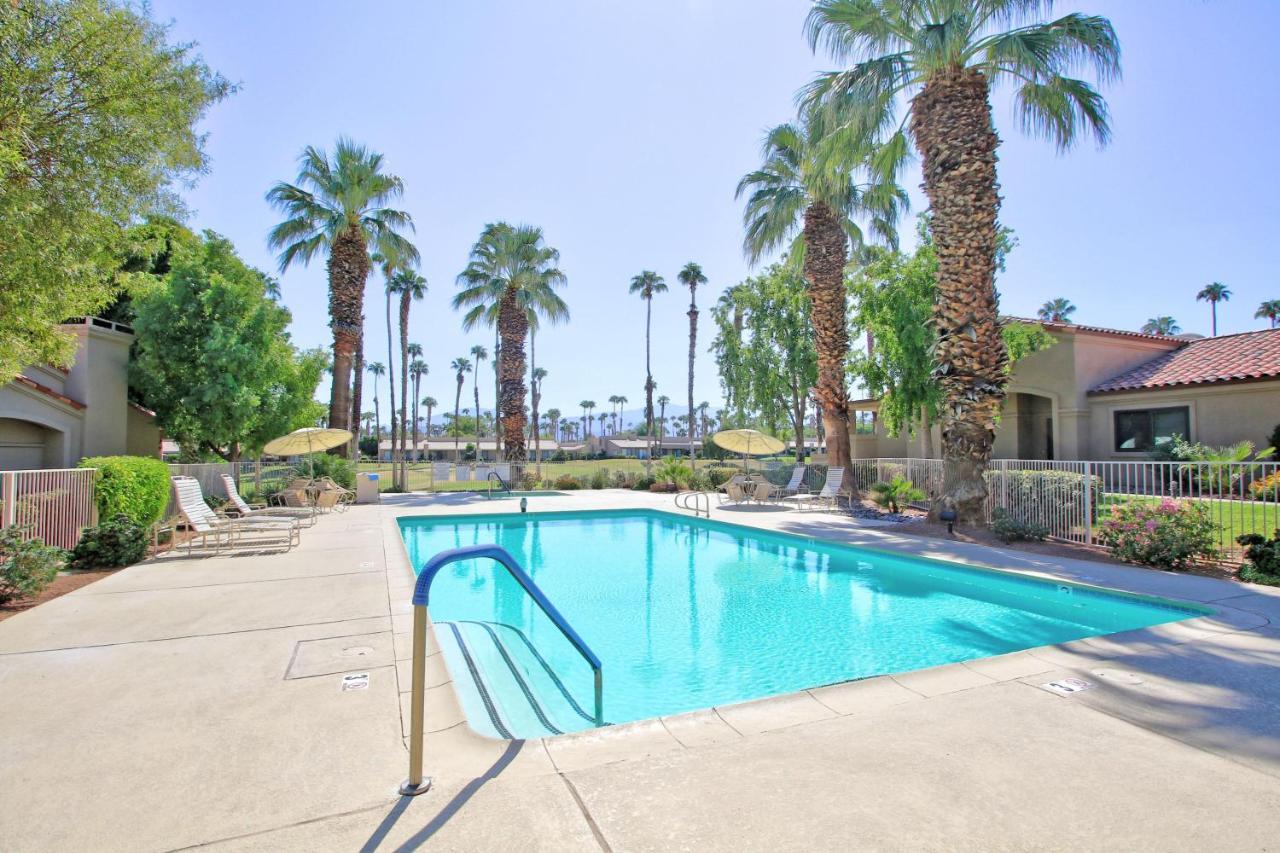 V3859 - Waterfall Hole Palm Desert Exterior photo